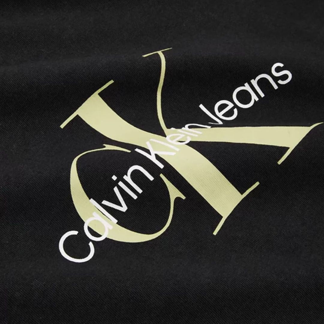 Camiseta con logo de CALVIN KLEIN