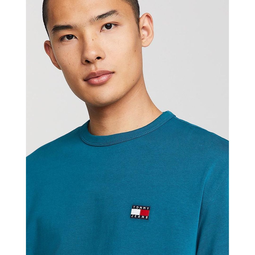 TOMMY JEANS Badge Logo T-Shirt
